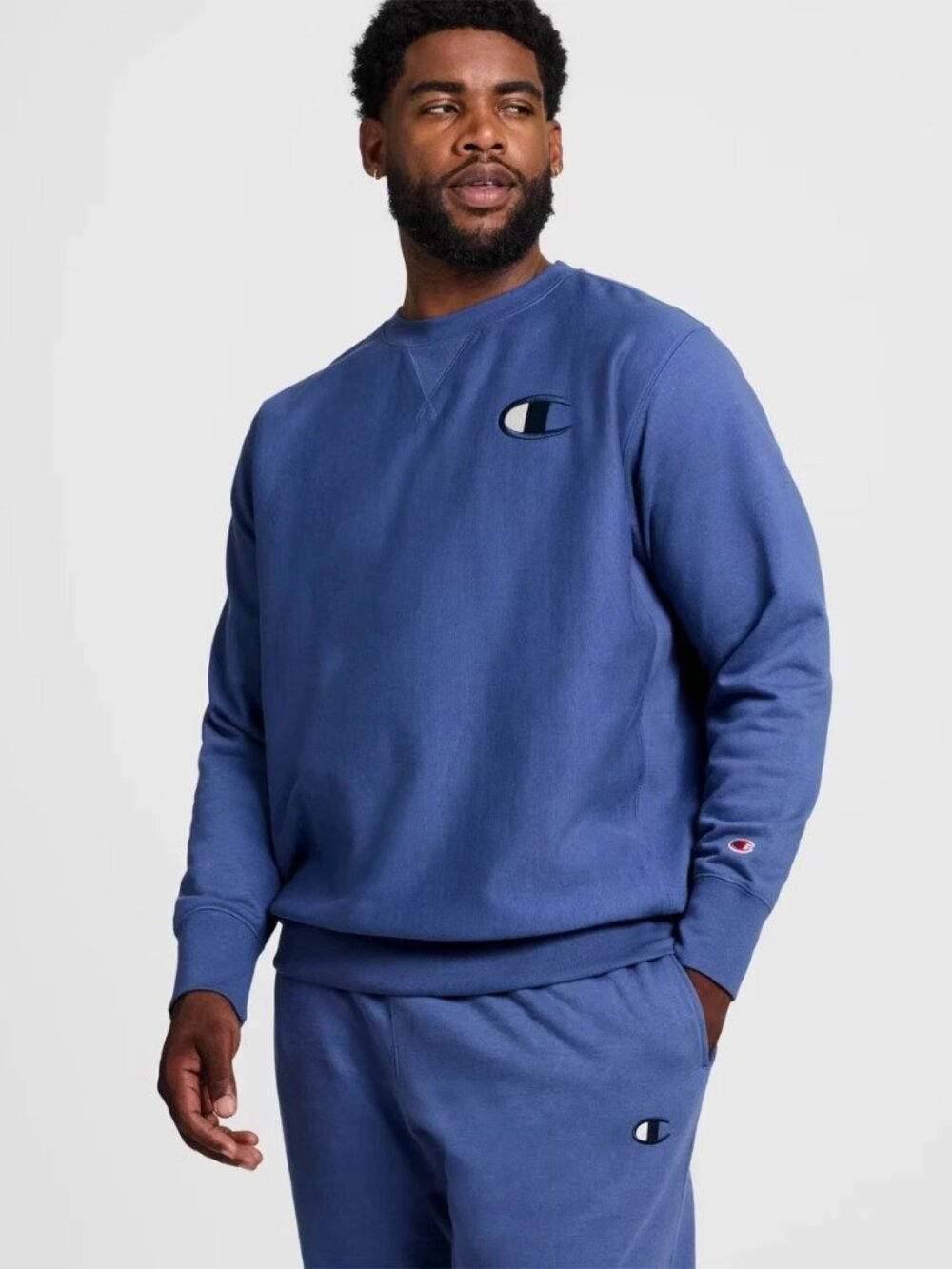 NWT Champion Size Medium Iconic Embroidered Crewneck Sweatshirt Gray Blue